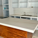 Piedra sinterizada lauren white gold 2.jpg